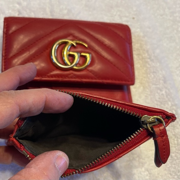 Gucci Marmont Red Compact Wallet - Picture 8 of 10